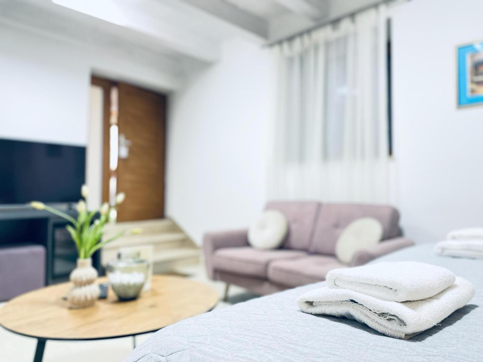 Fazana City Rooms With Free Parking Экстерьер фото
